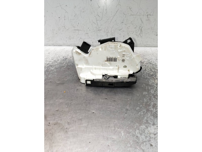 Recambio de motor cierre centralizado trasero derecho para volkswagen tiguan (5n2) referencia OEM IAM 5N1839016J  5P
