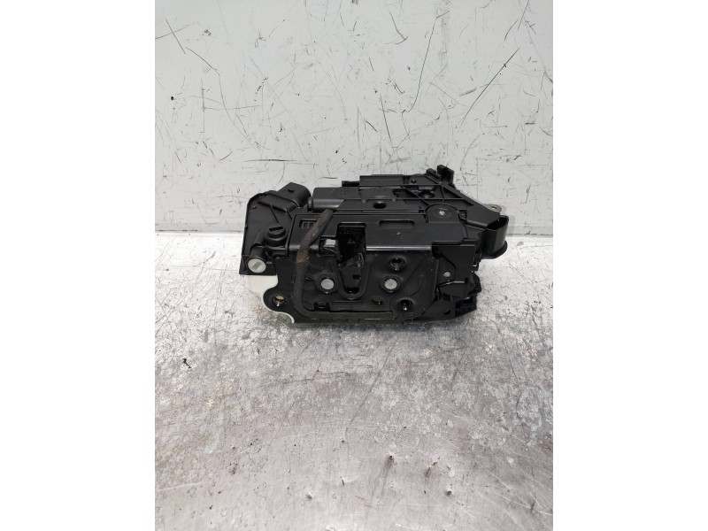 Recambio de motor cierre centralizado trasero izquierdo para volkswagen tiguan (5n2) referencia OEM IAM 5N1839015J  5P