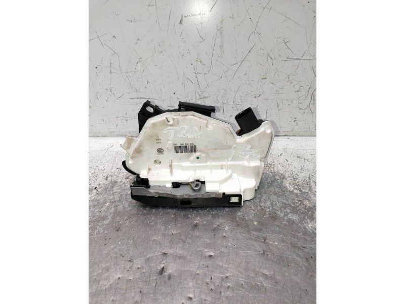Recambio de motor cierre centralizado trasero izquierdo para volkswagen tiguan (5n2) referencia OEM IAM 5N1839015J  5P