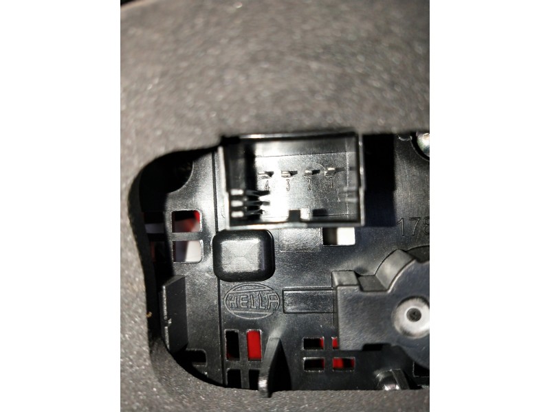 Recambio de piloto trasero derecho para volkswagen tiguan (5n2) referencia OEM IAM   