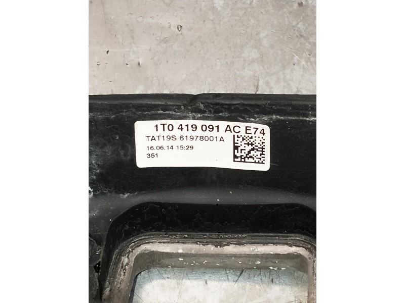 Recambio de volante para volkswagen tiguan (5n2) referencia OEM IAM 1T0419091AC  