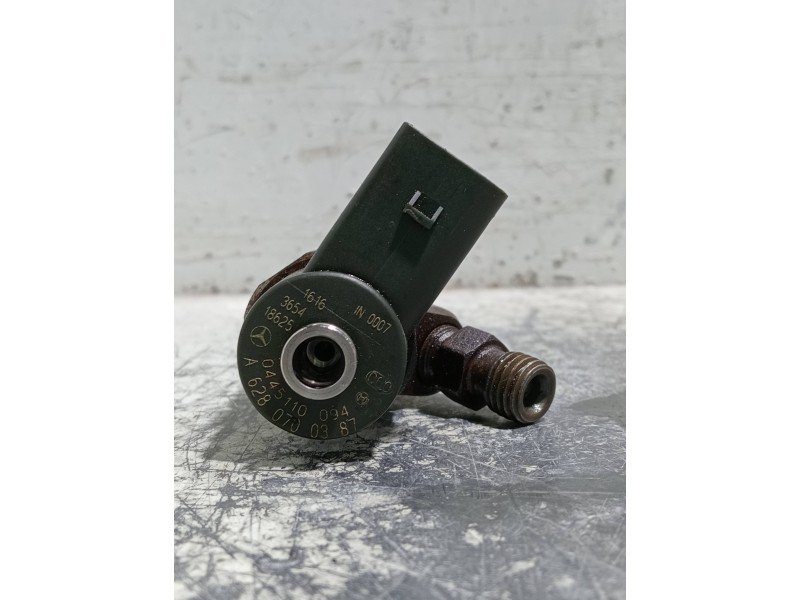 Recambio de inyector para mercedes clase m (w163) referencia OEM IAM 0445110094 A6280700387 BOSCH