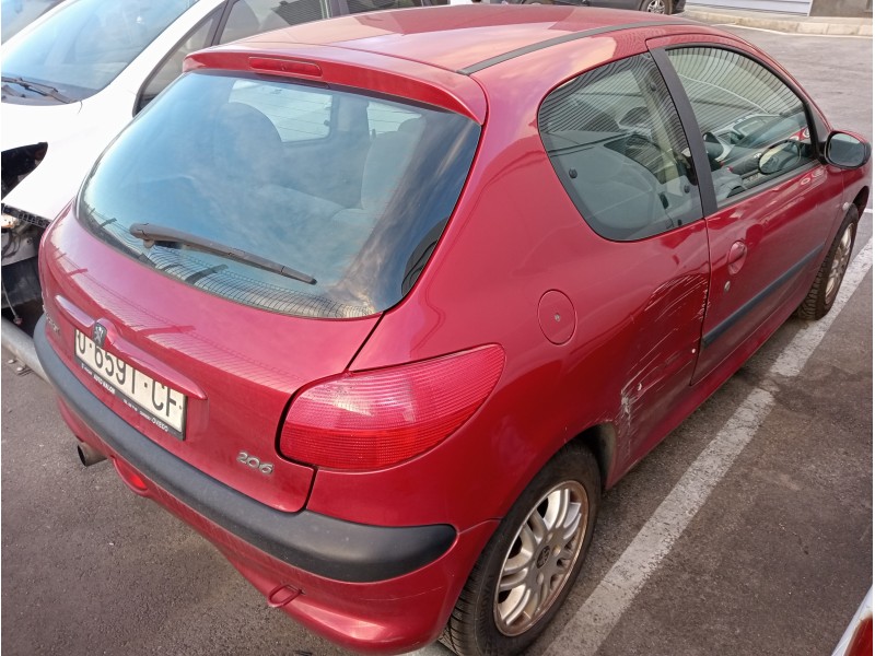 peugeot 206 berlina del año 1999