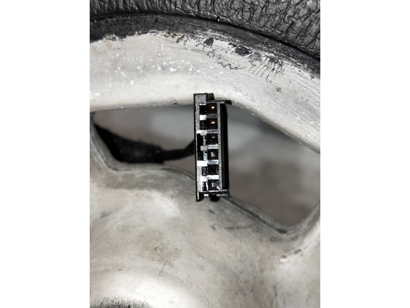 Recambio de volante para bmw serie 3 touring (e91) referencia OEM IAM 676989502  