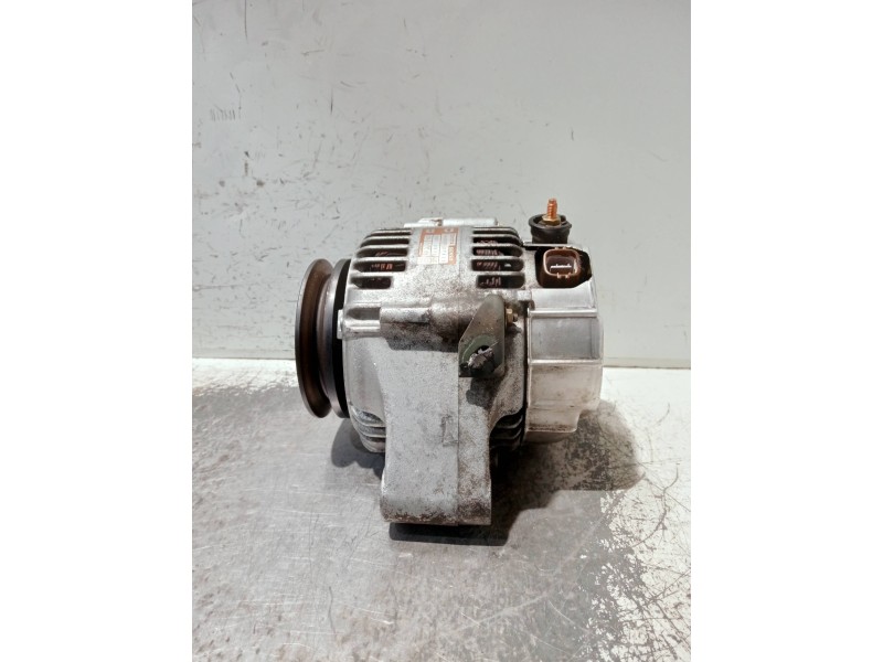Recambio de alternador para toyota avensis berlina (t 22) referencia OEM IAM 2706027030 1022110670 