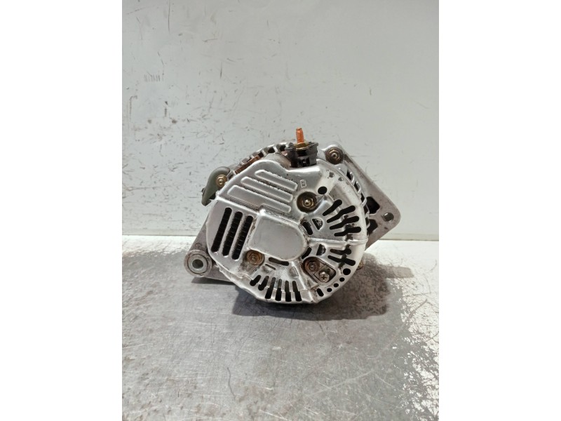 Recambio de alternador para toyota avensis berlina (t 22) referencia OEM IAM 2706027030 1022110670 