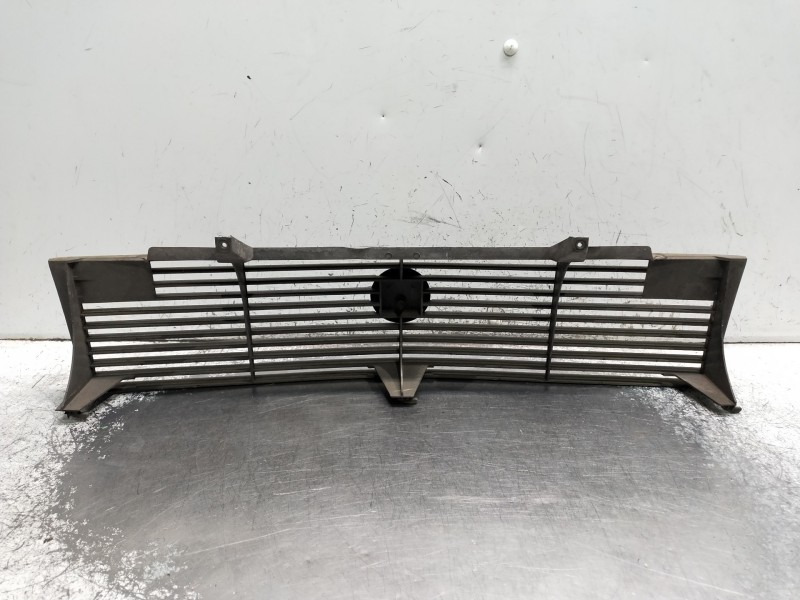 Recambio de rejilla delantera para seat fura gl referencia OEM IAM   