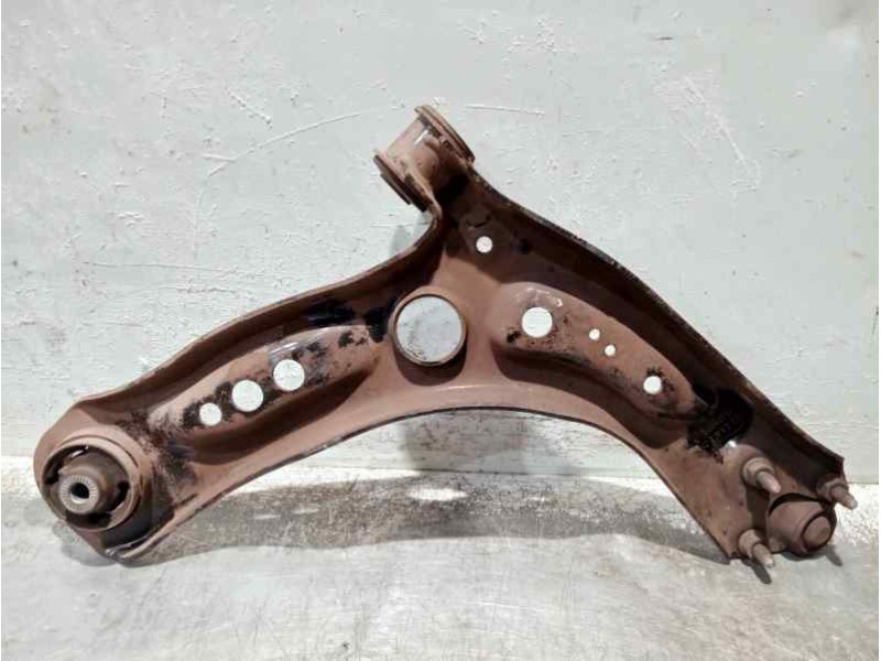 Recambio de brazo suspension inferior delantero izquierdo para seat leon sc (5f5) referencia OEM IAM 5Q0407151L  