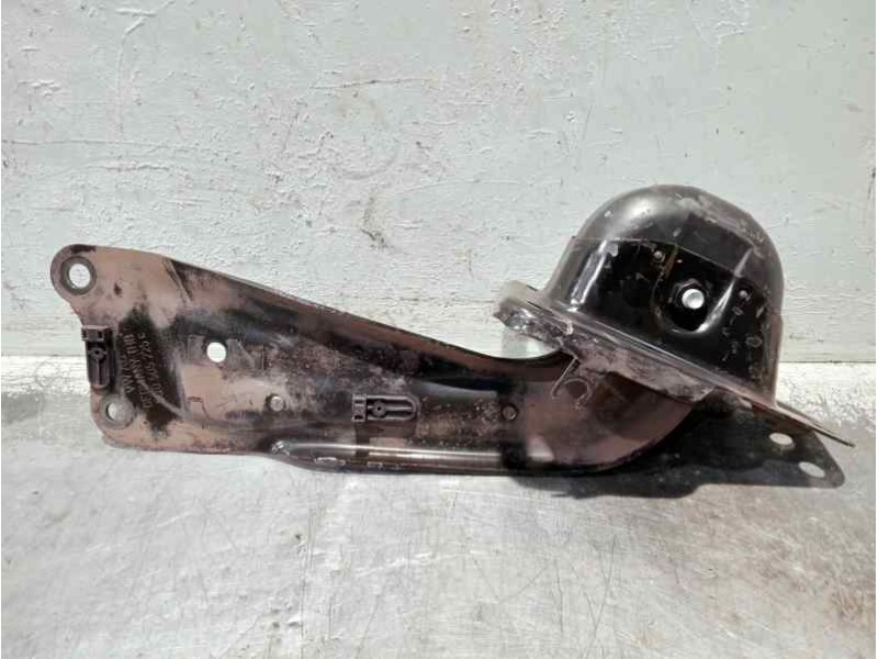 Recambio de brazo suspension superior trasero izquierdo para seat leon sc (5f5) referencia OEM IAM 5Q0505225C  