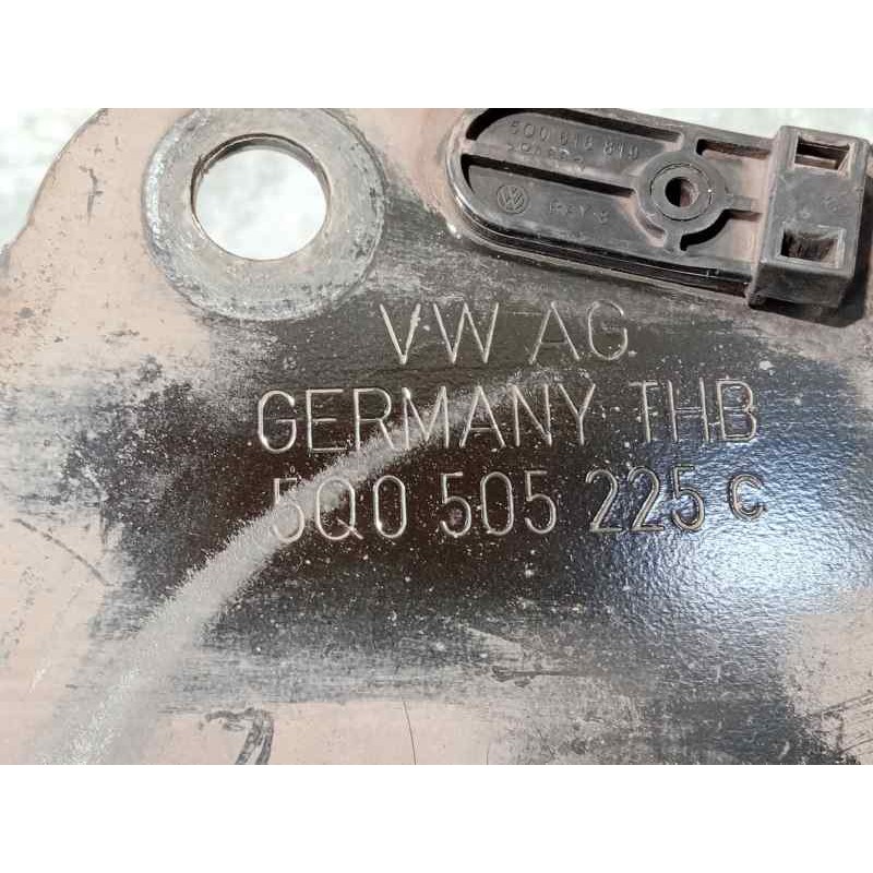 Recambio de brazo suspension superior trasero izquierdo para seat leon sc (5f5) referencia OEM IAM 5Q0505225C  