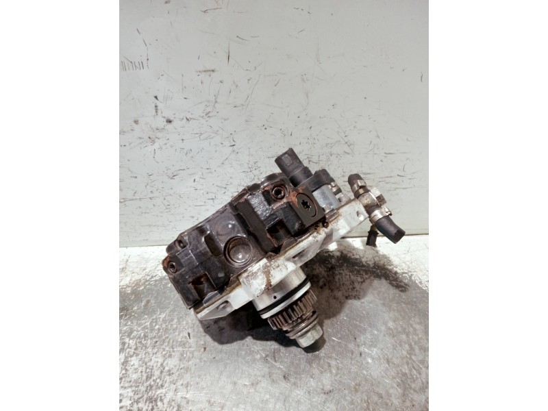 Recambio de bomba inyeccion para mercedes clase b (w245) referencia OEM IAM A6400700701 0445010120 BOSCH