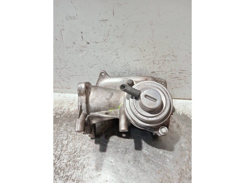 Recambio de valvula egr para mercedes clase b (w245) referencia OEM IAM A6401401660 70030628001 
