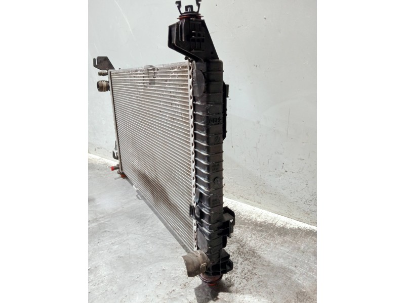 Recambio de radiador agua para mercedes clase b (w245) referencia OEM IAM A1695002003 A1695003504 