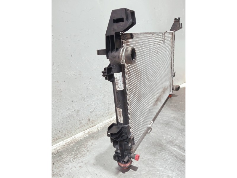 Recambio de radiador agua para mercedes clase b (w245) referencia OEM IAM A1695002003 A1695003504 
