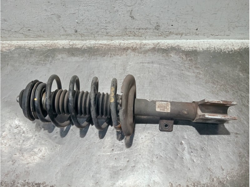 Recambio de amortiguador delantero derecho para peugeot 308 referencia OEM IAM 612852B  