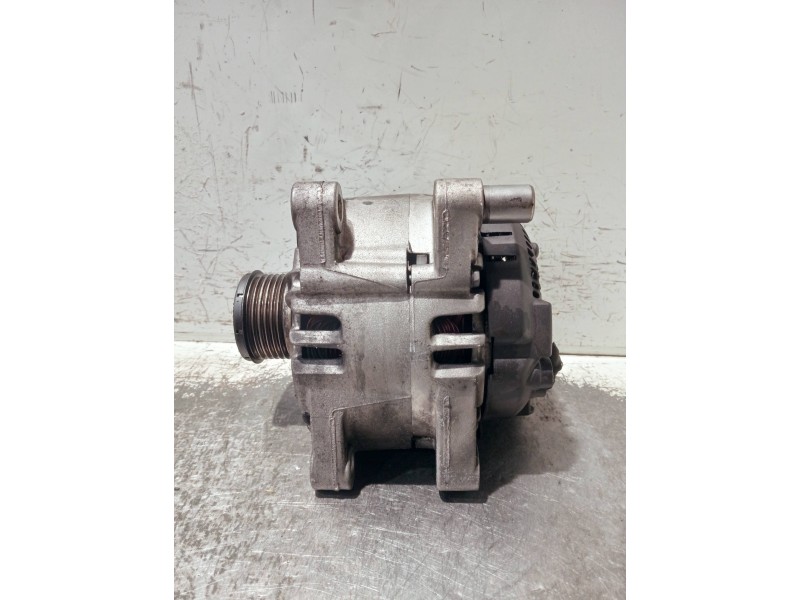 Recambio de alternador para peugeot 308 referencia OEM IAM 9665617780 2605546A TG15C134