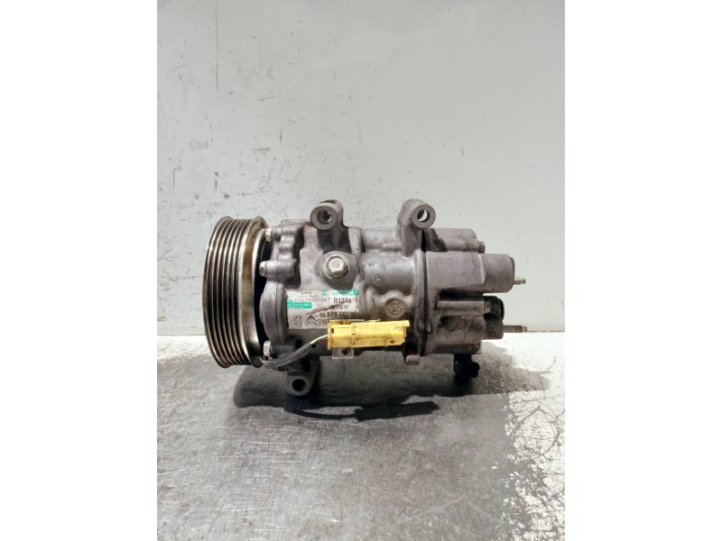 Recambio de compresor aire acondicionado para peugeot 308 referencia OEM IAM 9684960280  