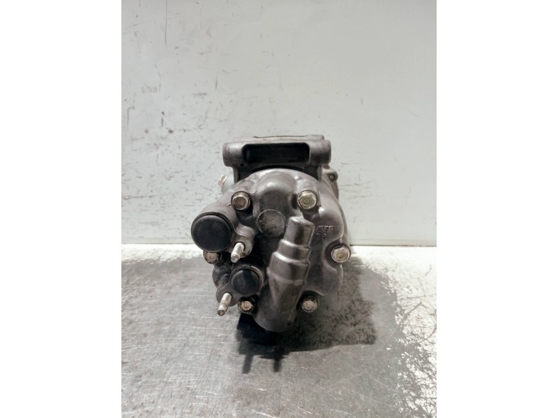 Recambio de compresor aire acondicionado para peugeot 308 referencia OEM IAM 9684960280  