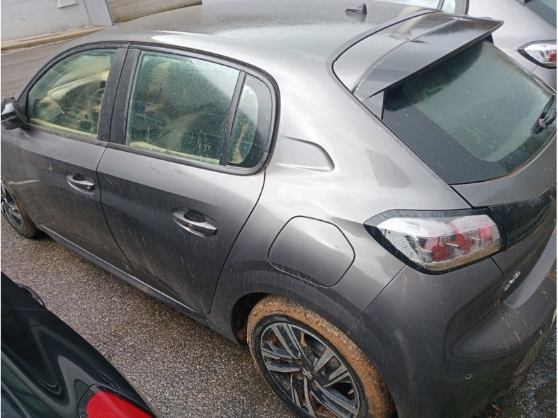 peugeot 208 (p2) del año 2023