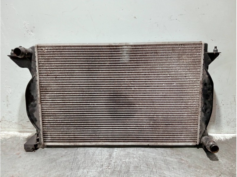 Recambio de radiador agua para audi a4 berlina (8e) referencia OEM IAM   