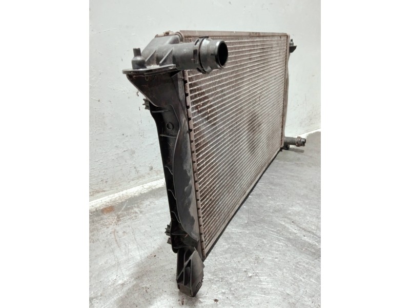 Recambio de radiador agua para audi a4 berlina (8e) referencia OEM IAM   