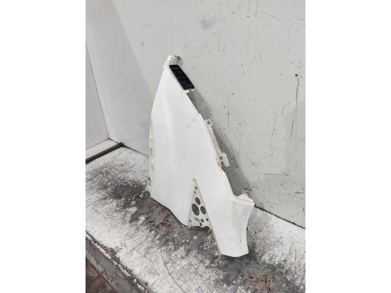 Recambio de aleta delantera izquierda para ford transit custom kombi referencia OEM IAM   