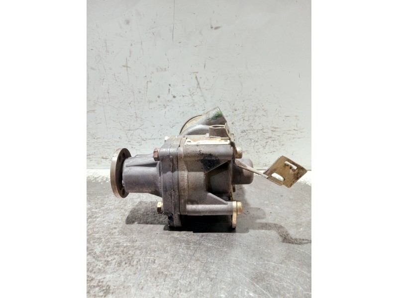 Recambio de bomba direccion para mercedes clase c (w202) berlina referencia OEM IAM A2104662601 7681900503 