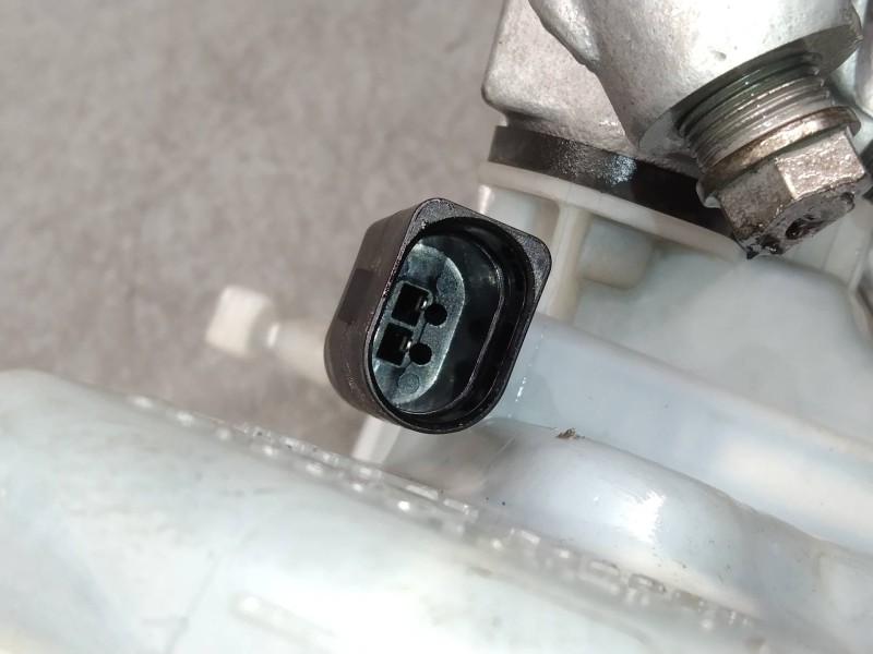 Recambio de bomba freno para volkswagen golf vii lim. advance bluemotion referencia OEM IAM 5Q1611301B  