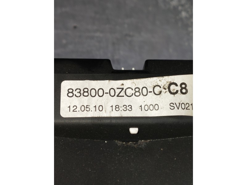 Recambio de cuadro instrumentos para toyota auris active referencia OEM IAM 838000ZC80C  