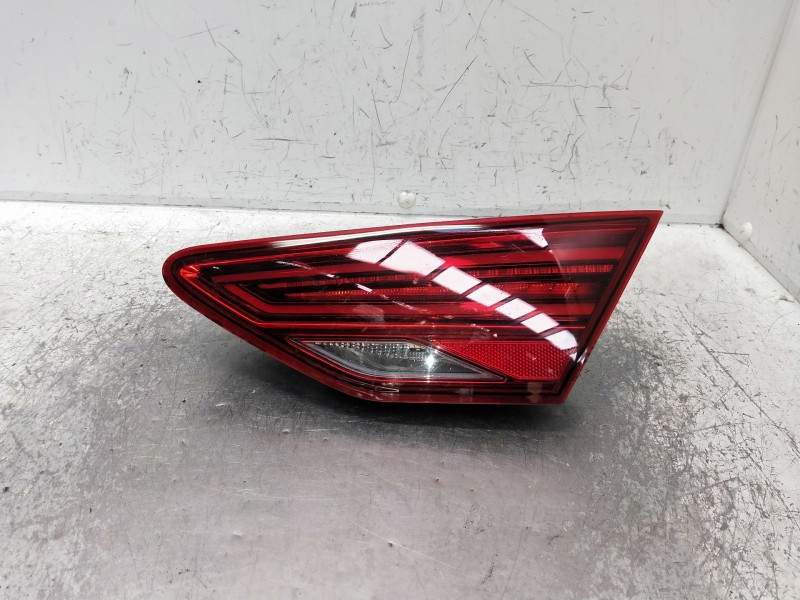 Recambio de piloto trasero derecho interior para seat leon sc (5f5) referencia OEM IAM 5F0945308J 90096731 