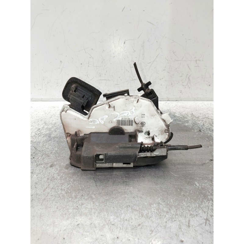 Recambio de motor cierre centralizado delantero derecho para seat leon sc (5f5) referencia OEM IAM 5K1837016J  3P