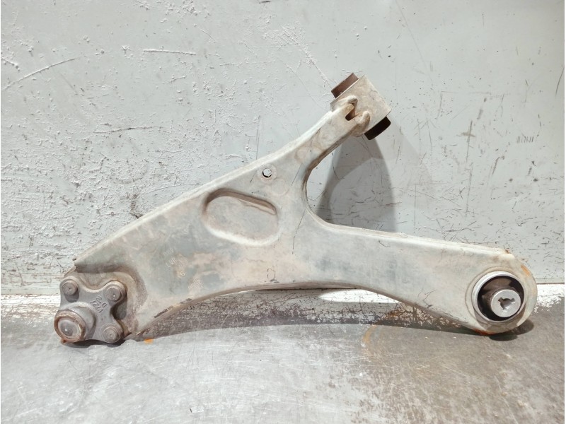Recambio de brazo suspension inferior delantero derecho para citroen c4 lim. referencia OEM IAM   