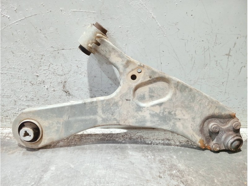 Recambio de brazo suspension inferior delantero izquierdo para citroen c4 lim. referencia OEM IAM   