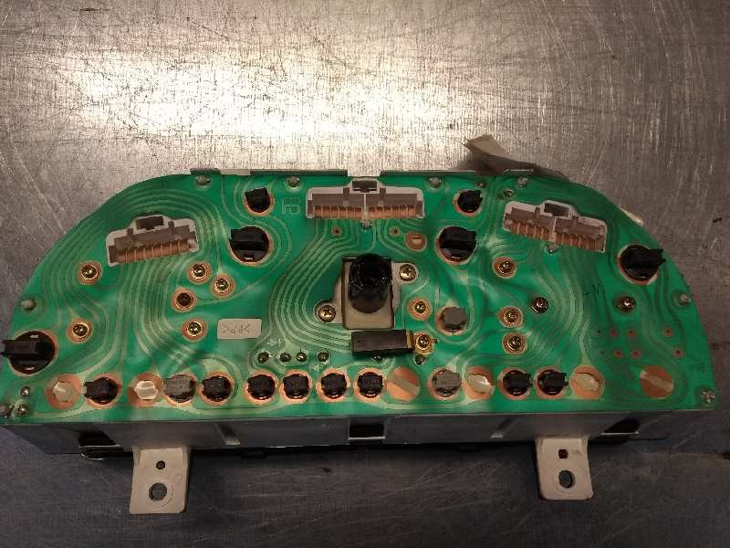 Recambio de cuadro instrumentos para hyundai pony (x2) 1.5 ls referencia OEM IAM 71112221 H15 