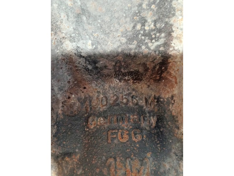 Recambio de mangueta delantera derecha para volkswagen new beetle (9c1/1c1) referencia OEM IAM 1J0256M  