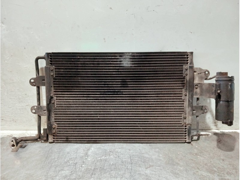 Recambio de condensador / radiador aire acondicionado para volkswagen new beetle (9c1/1c1) referencia OEM IAM 1C0820411 B1482594