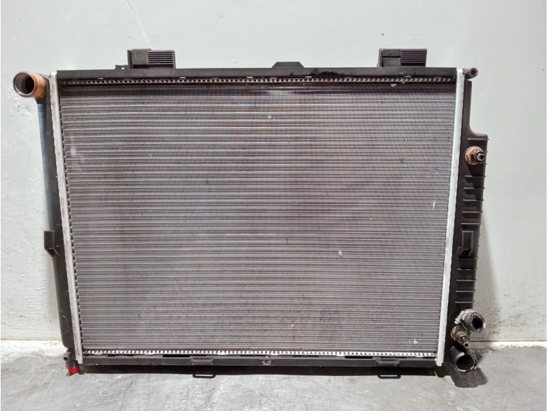 Recambio de radiador agua para mercedes clase e (w210) berlina referencia OEM IAM 2105002803 RM114848164R 