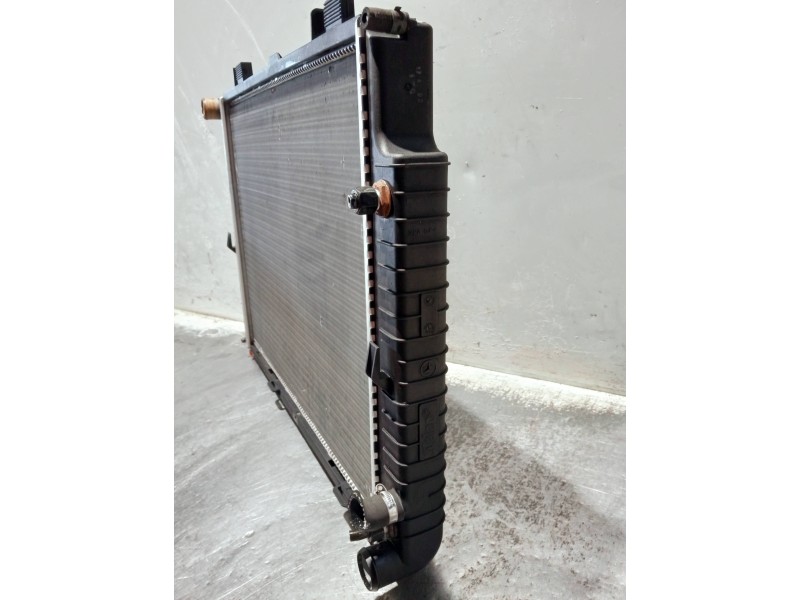 Recambio de radiador agua para mercedes clase e (w210) berlina referencia OEM IAM 2105002803 RM114848164R 