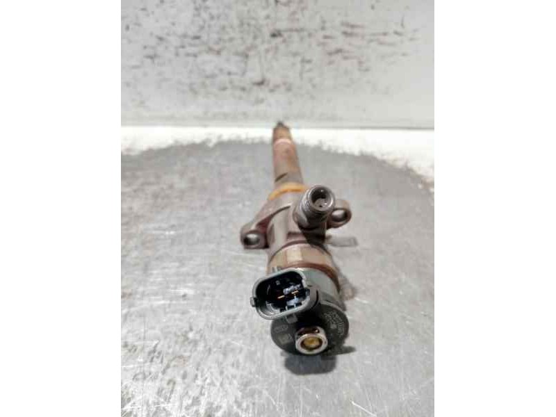 Recambio de inyector para citroen c3 picasso referencia OEM IAM 0445110311 BOSCH 