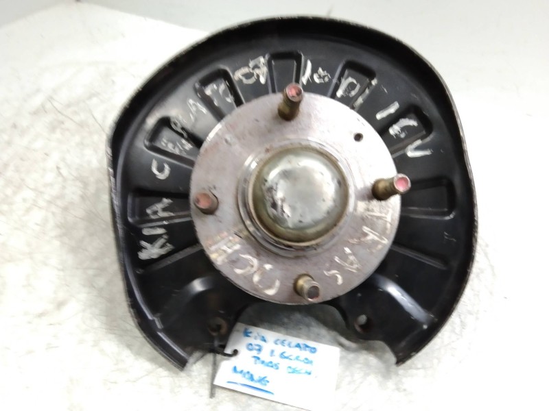 Recambio de mangueta trasera derecha para kia cerato 1.6 crdi referencia OEM IAM    Recambio de mangueta trasera derecha para kia cerato 1.6 crdi referencia OEM IAM