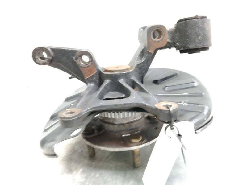 Recambio de mangueta trasera derecha para kia cerato 1.6 crdi referencia OEM IAM    Recambio de mangueta trasera derecha para kia cerato 1.6 crdi referencia OEM IAM