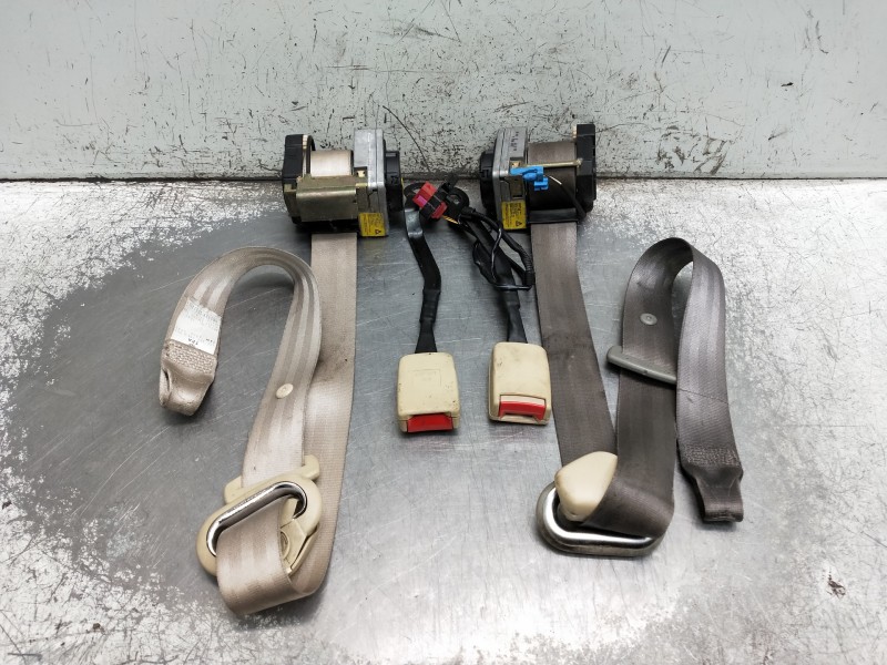Recambio de juego cinturones delantero para volkswagen new beetle (9c1/1c1) referencia OEM IAM   3P