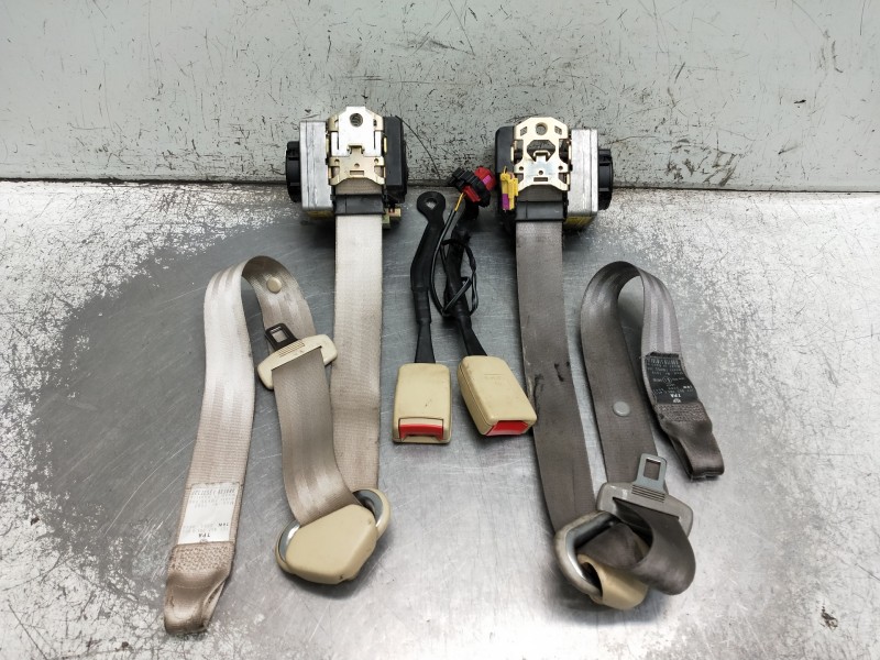 Recambio de juego cinturones delantero para volkswagen new beetle (9c1/1c1) referencia OEM IAM   3P