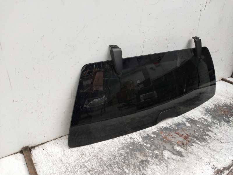 Recambio de porton trasero para jeep cherokee (kj) referencia OEM IAM  CRISTAL SUPERIOR 5P