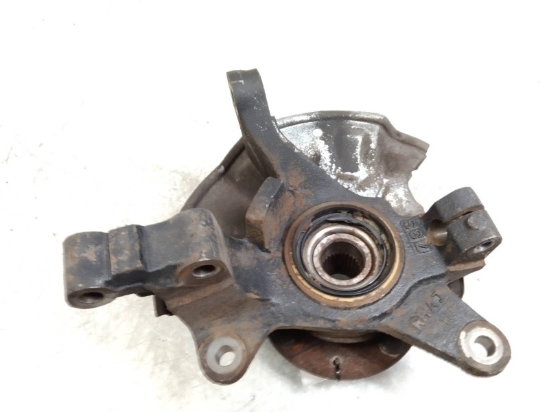 Recambio de mangueta delantera derecha para kia clarus 1.8 slx berlina referencia OEM IAM   