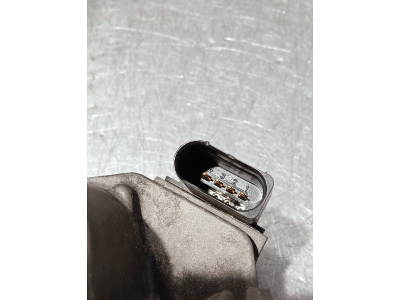 Recambio de caja mariposa para volkswagen passat berlina (3c2) referencia OEM IAM 03G128063 2AC53099815 