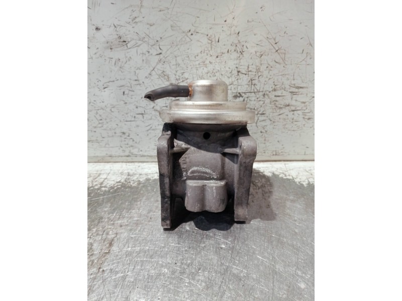 Recambio de valvula egr para volkswagen passat berlina (3c2) referencia OEM IAM 038129637D 038131501AN 