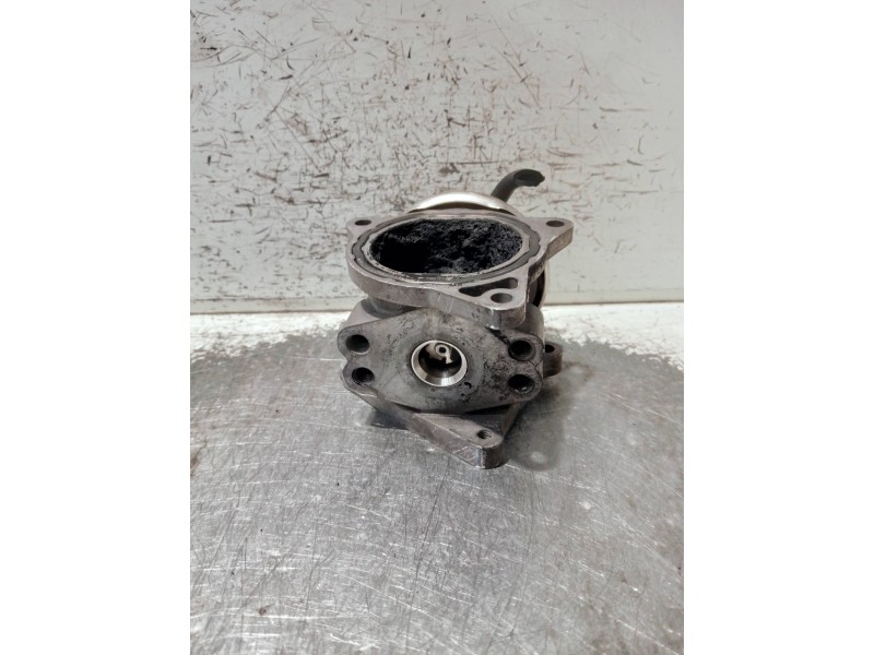 Recambio de valvula egr para volkswagen passat berlina (3c2) referencia OEM IAM 038129637D 038131501AN 