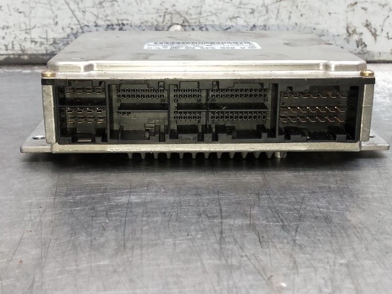 Recambio de centralita motor uce para mercedes clase e (w210) berlina referencia OEM IAM A0265456532 0261206299 