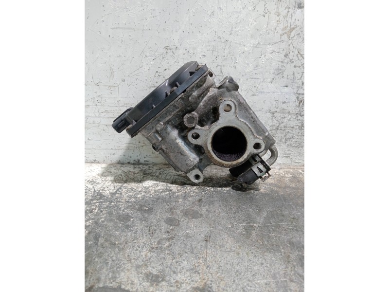 Recambio de valvula egr para toyota auris active referencia OEM IAM 258000R010  